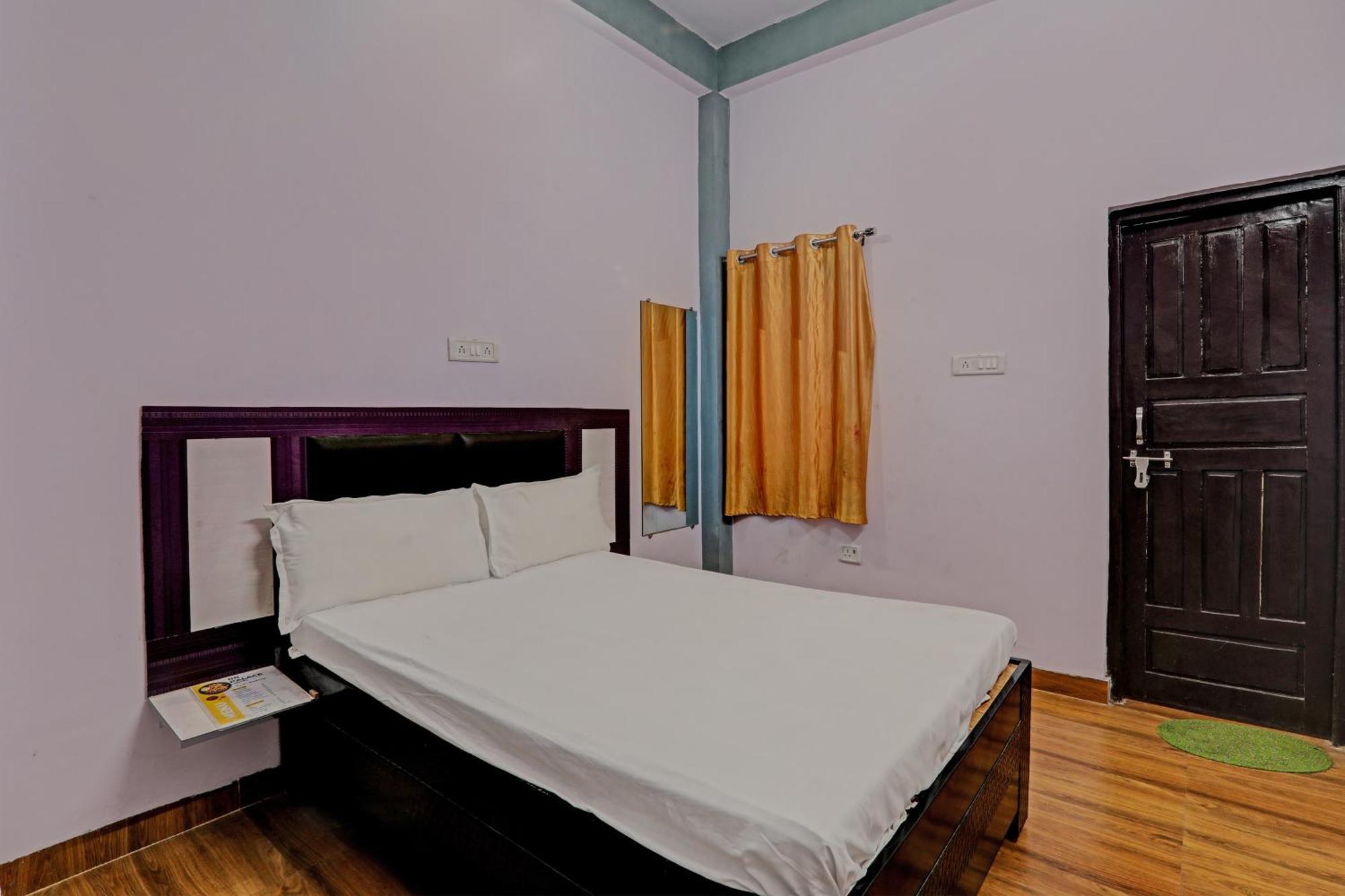 Oyo Hotel Crown 勒克瑙 外观 照片