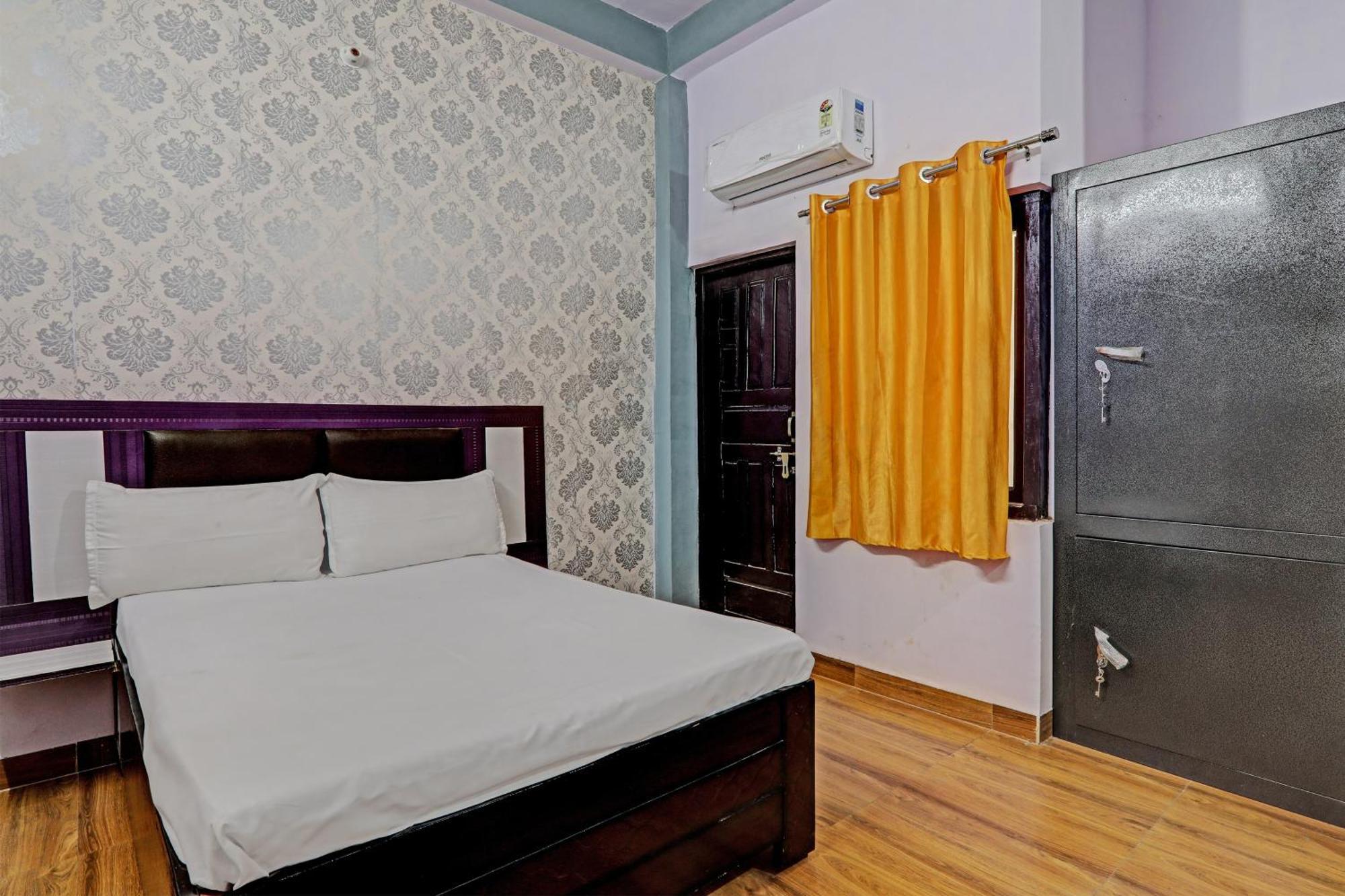 Oyo Hotel Crown 勒克瑙 外观 照片